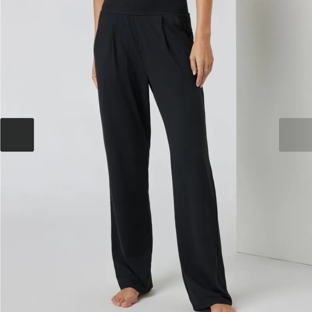 Vuor At Ease Lux Staight Leg Pants (M) - Picture 3 of 10